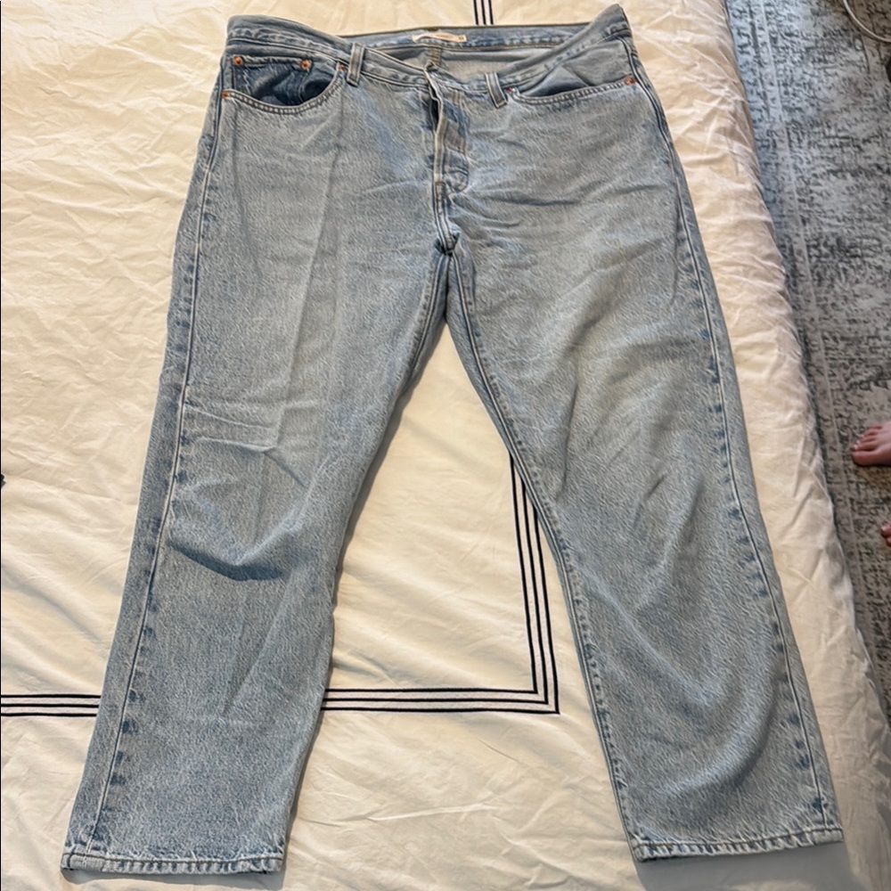 Levi's Light Wash Jeans